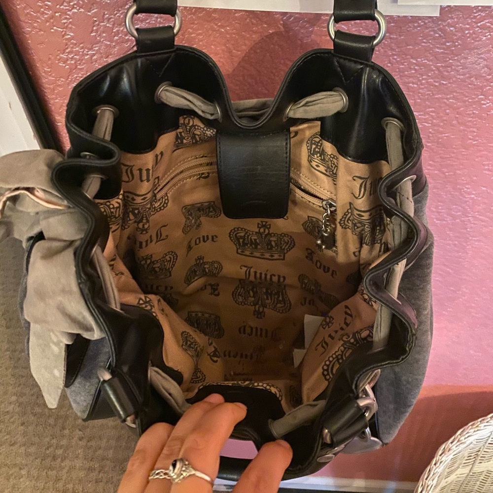 juicy couture grey and pink hand bag - Picture 3 of 4